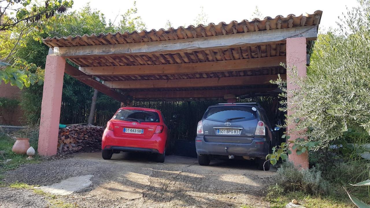 B&B Chez Lisa Et Jeff Ampus Bagian luar foto